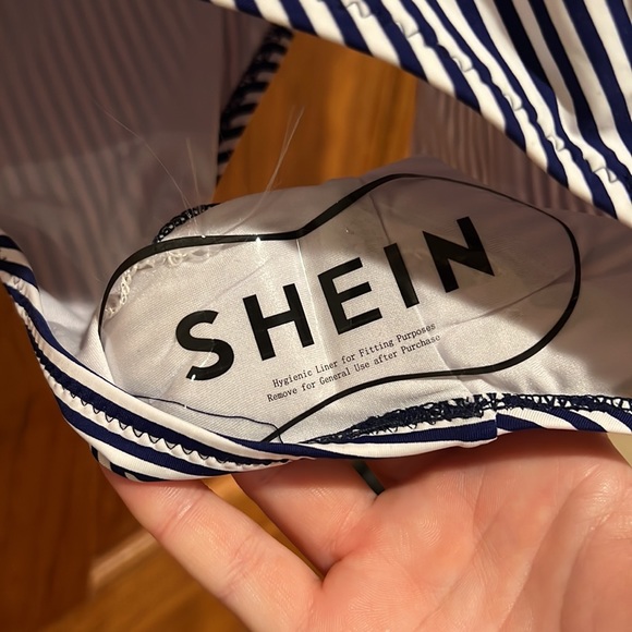 SHEIN one piece swimsuit - Picture 5 of 6